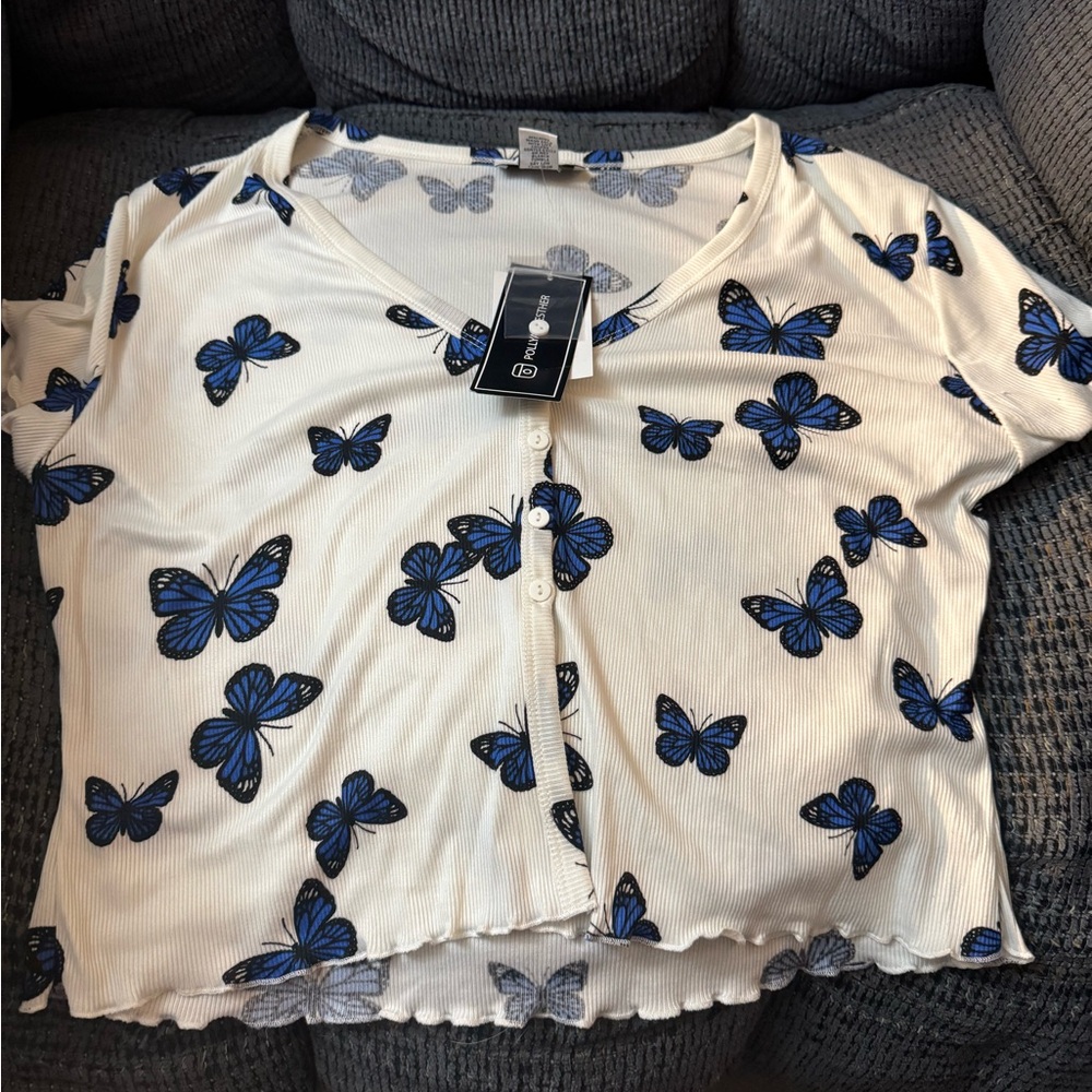 Polly & Esther White Top with Blue Butterfly size X-Large